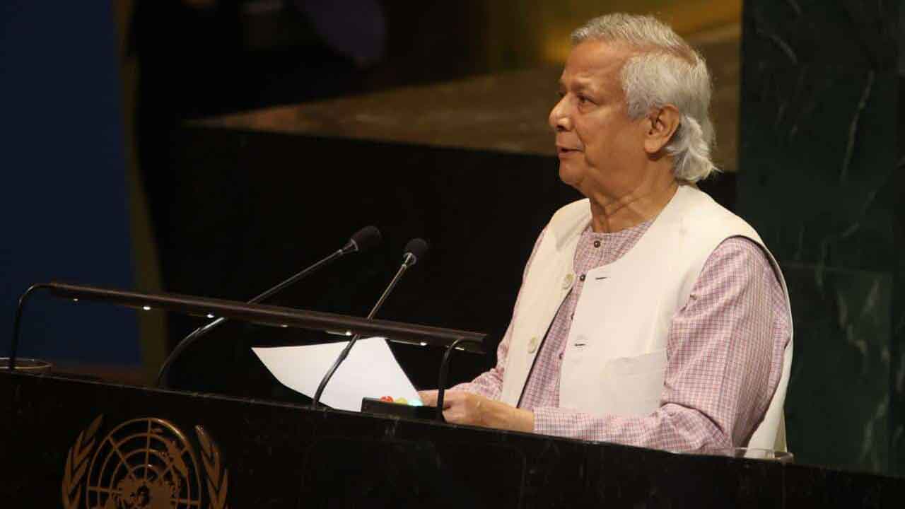 মিয়ানমার ও আরাকান আর্মির ওপর আন্তর্জাতিক চাপ জরুরি: প্রধান উপদেষ্টা